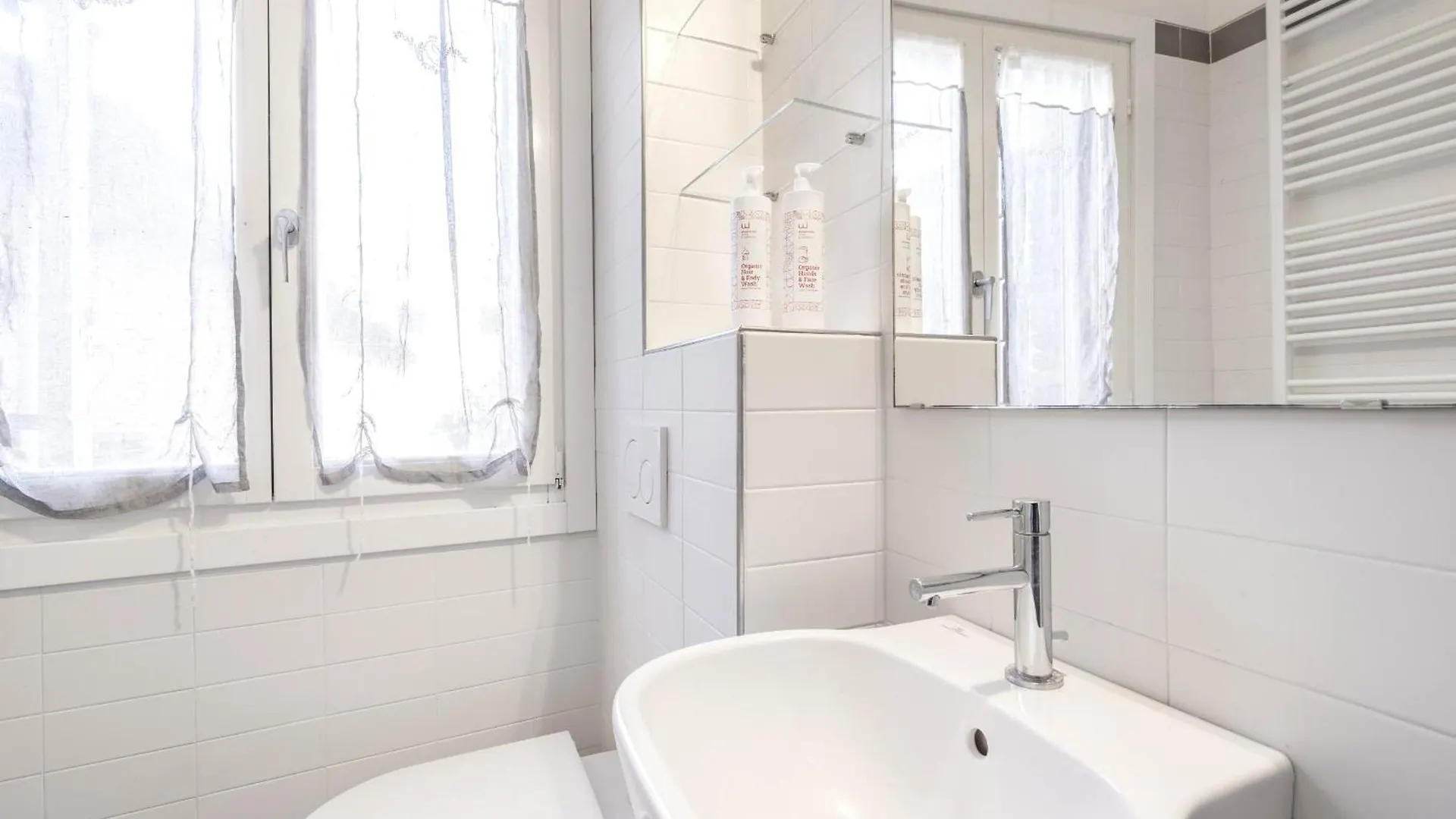 Venice Guggenheim Apartment By Wonderful Italy