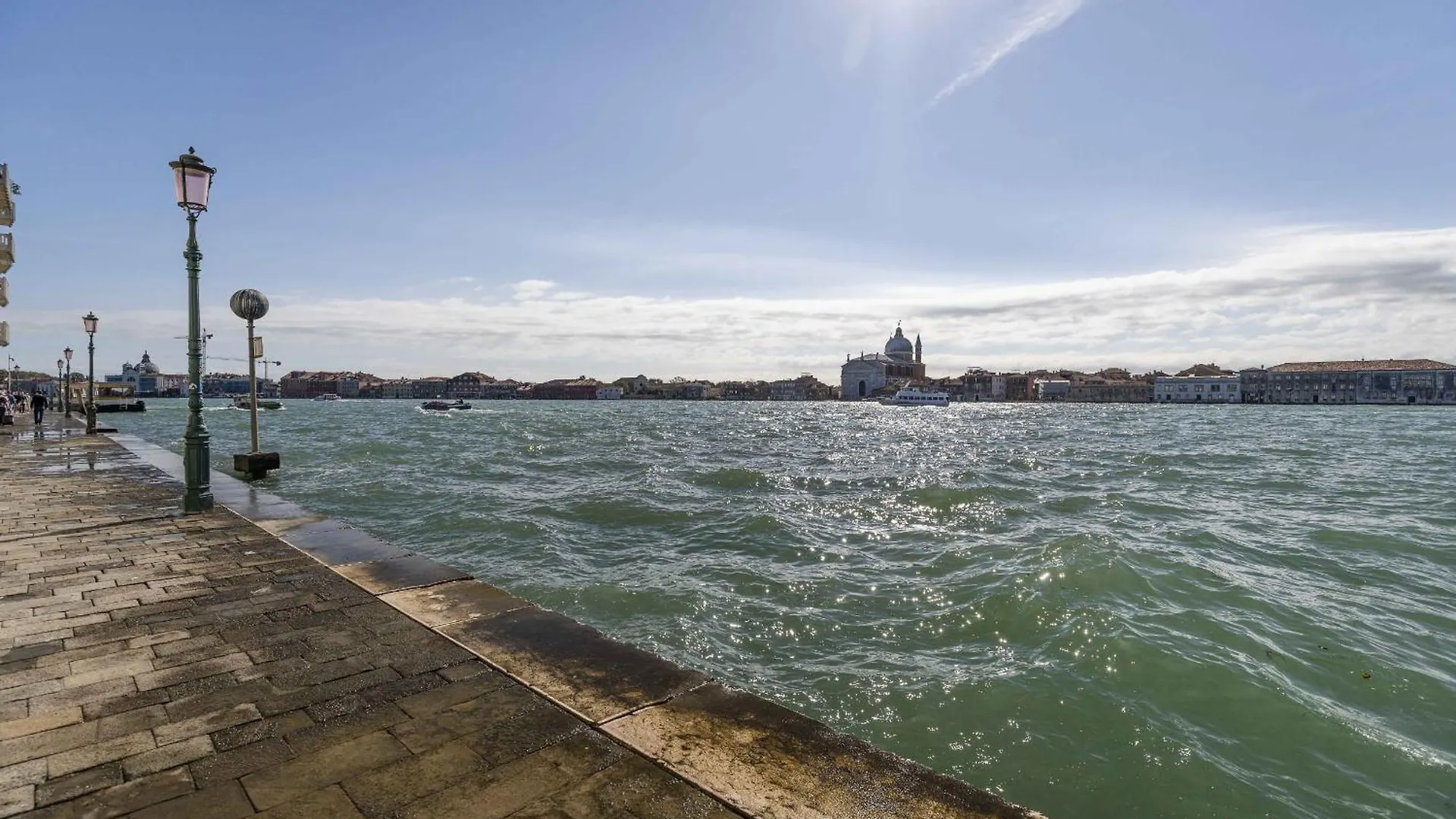 Venice Guggenheim Apartment By Wonderful Italy